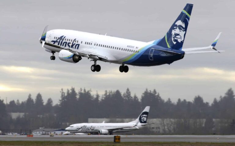 ¿Viajas de Puebla al extranjero? ¡No lo hagas en Alaska Airlines!